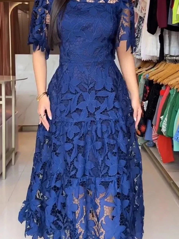 Vestido Feminino de Renda Roma